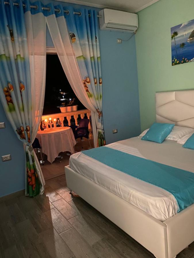 סרנדה Vila Sinani מראה חיצוני תמונה