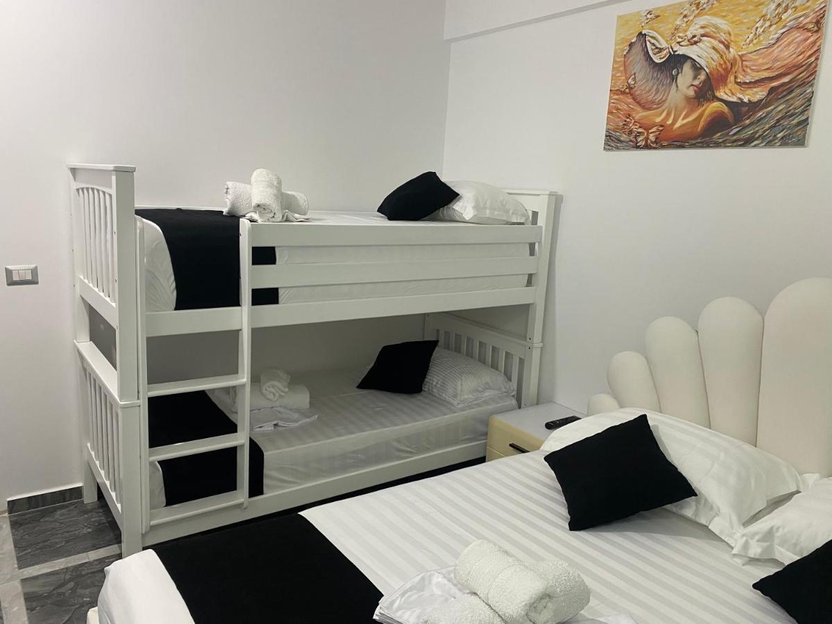 סרנדה Vila Sinani מראה חיצוני תמונה
