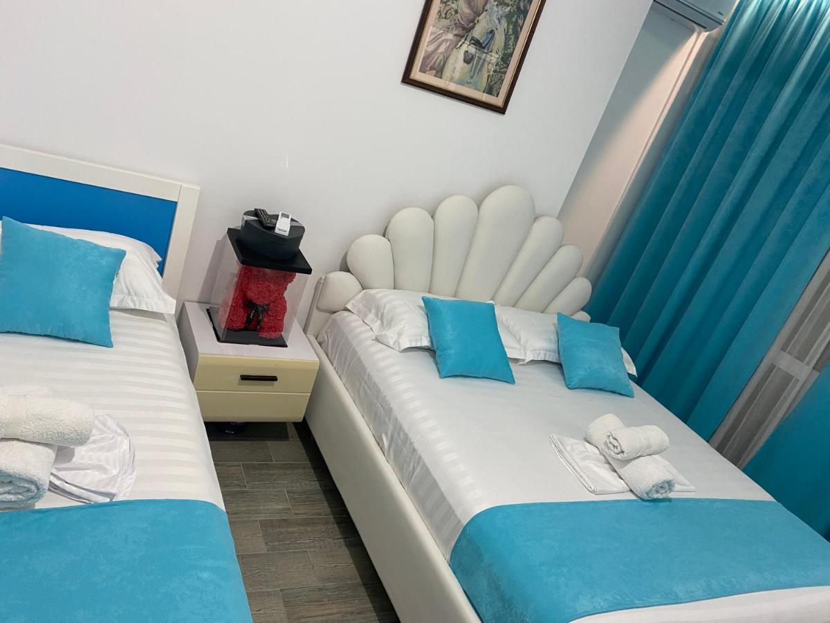 סרנדה Vila Sinani מראה חיצוני תמונה