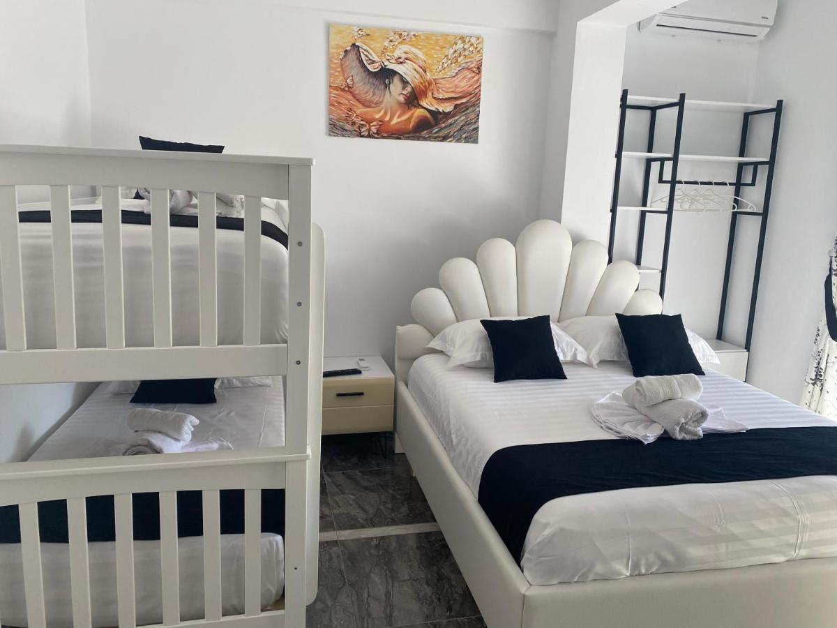 סרנדה Vila Sinani מראה חיצוני תמונה