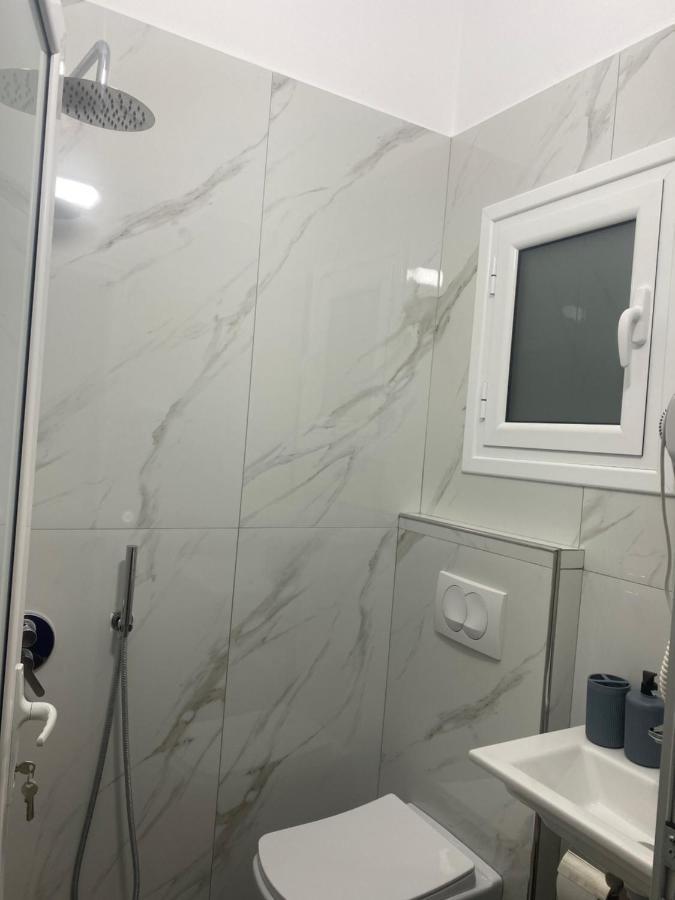 סרנדה Vila Sinani מראה חיצוני תמונה