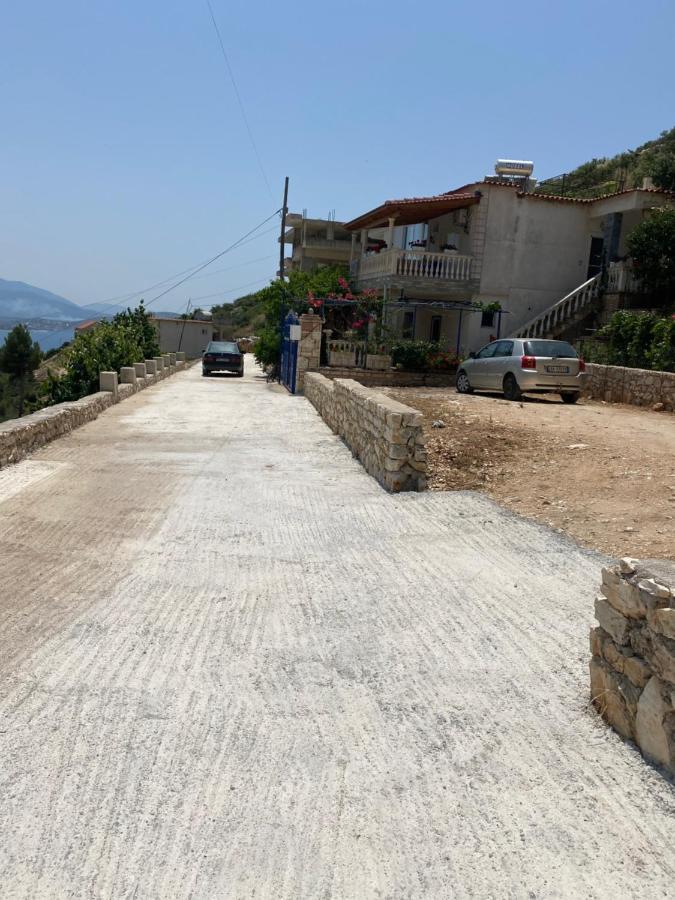 סרנדה Vila Sinani מראה חיצוני תמונה