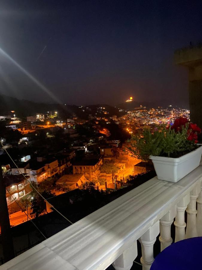 סרנדה Vila Sinani מראה חיצוני תמונה